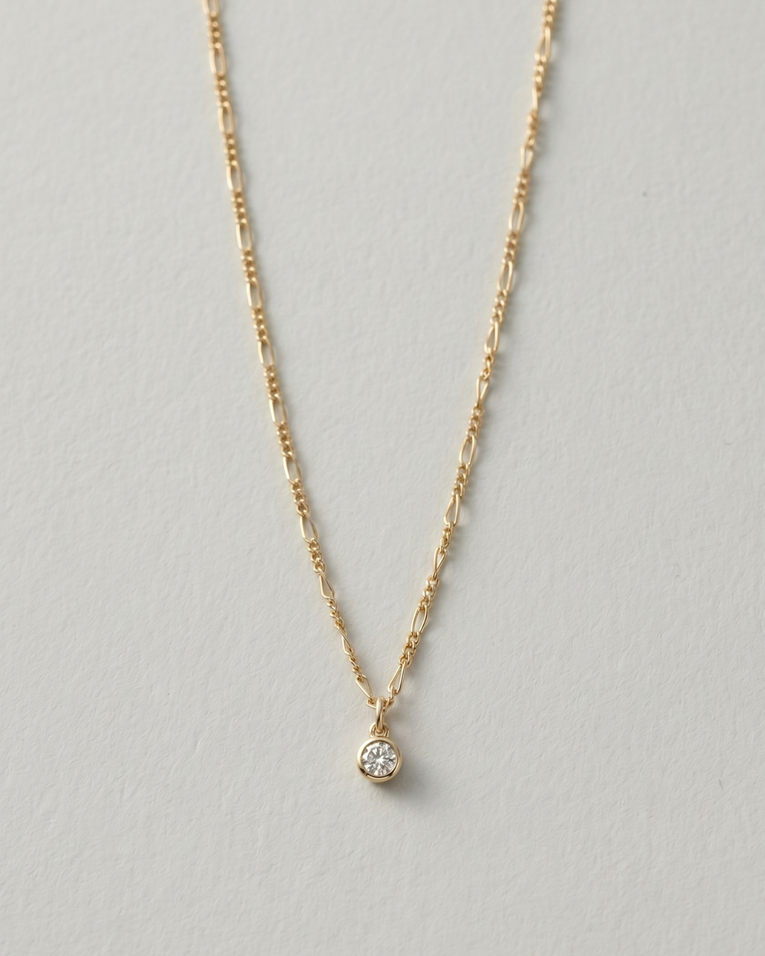 Caio Solitaire Necklace